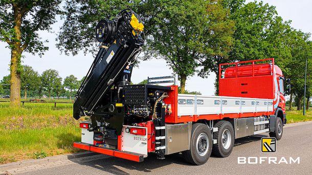 de vet opbouw atlas autolaadkraan met laadbak de vet atlas autolaadkraan met opbouw